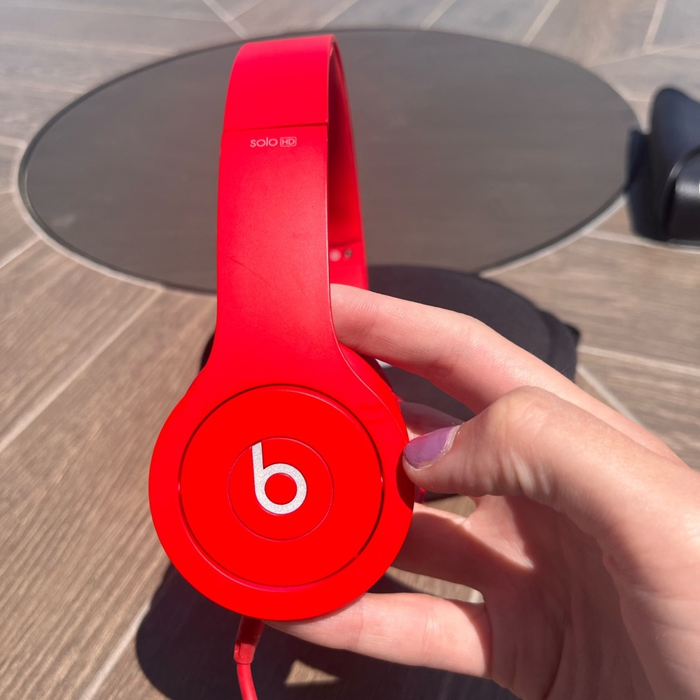 Red Beats Solo HD
